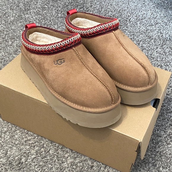 UGG Tazz Mules - Picture 1 of 5